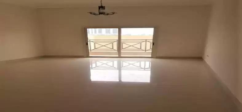 Residential Ready Property 2 Bedrooms F/F Apartment  for rent in Al Sadd , Doha #11552 - 1  image 